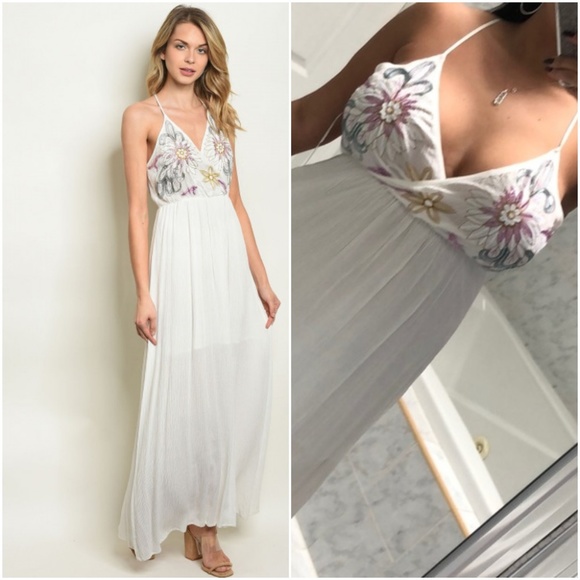 EMBELLISHED MAXI DRESS IN IVORY - Picture 2 of 8